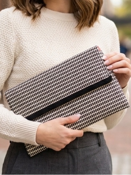 Stella & Dot Woven Geometric Envelope Clutch Bag Black Cream Coral